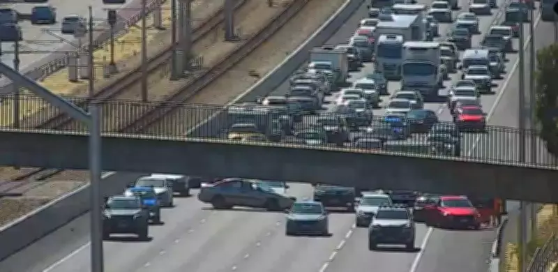 Perth Traffic Chaos: Mitchell Freeway Crash Causes Afternoon Gridlock in Greenwood