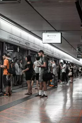 Anxiety Aunt: Surviving the Daily Commute Without Losing Your Mind