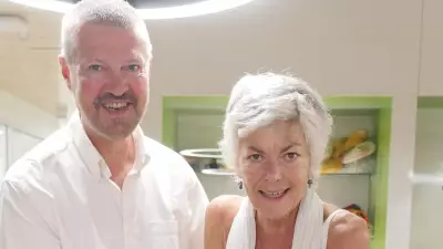 Terminally Ill British Bride Weds Partner at Australian Cancer Centre