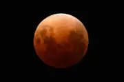 Blood Moon Spectacle Captivates Skywatchers Across Australia