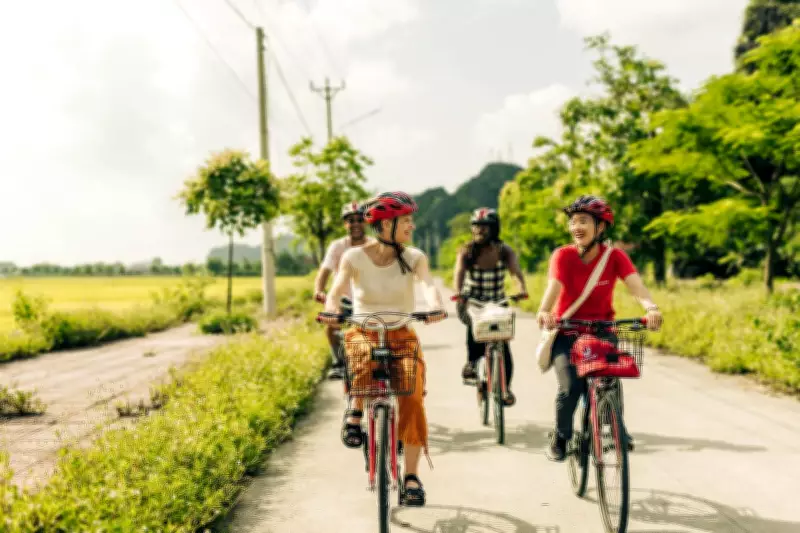 11 Simple Tips for Being a Better Traveller from Intrepid Travel