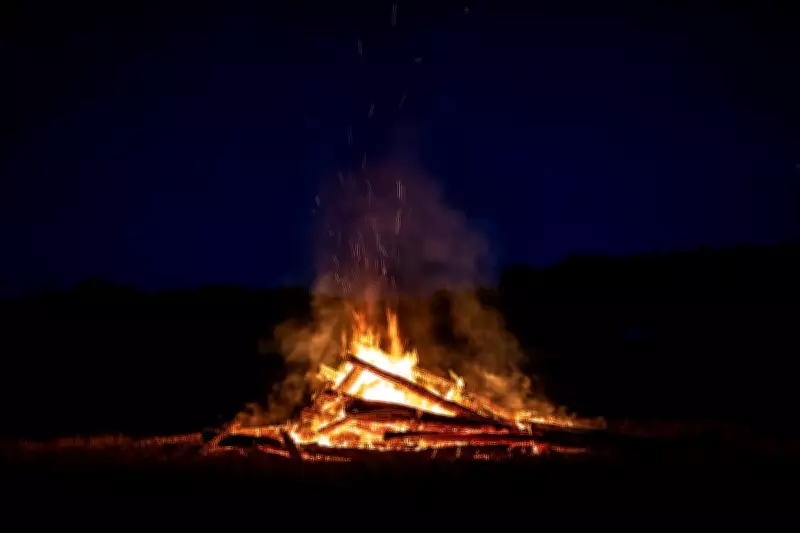 Cockburn's Restricted Burning Period Begins: Rural Residents Can Apply for Fire Permits