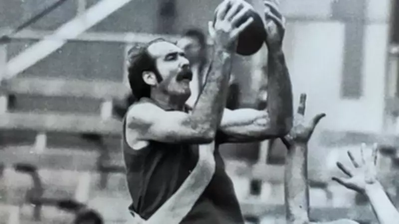 Geelong Mourns Passing of Premiership Player Leigh Crawford at 80