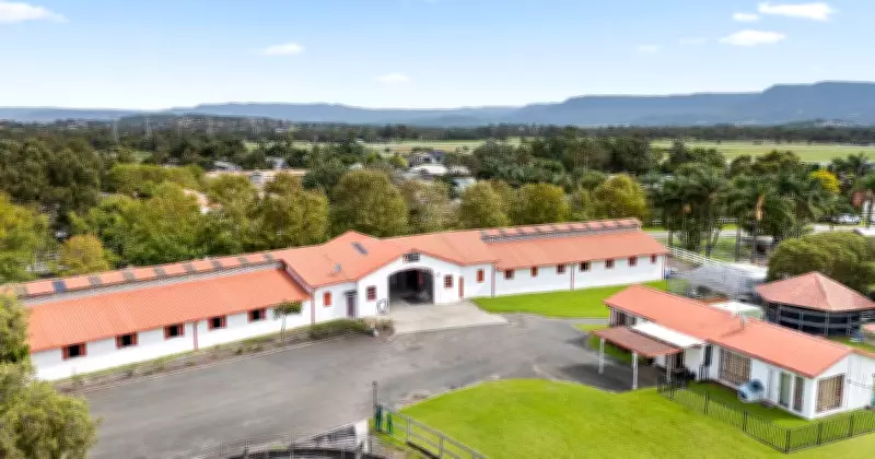 Kembla Grange Equestrian Estate: Two Homes, Top Horse Facilities