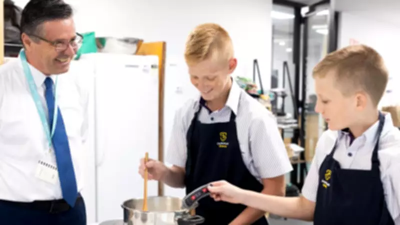 Maryborough Students' Road Safety Fears Prompt MP Visit to Address Dangerous Conditions