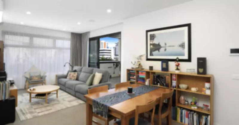 Modern Two-Bedroom Wollongong Apartment Offers City Lifestyle Convenience