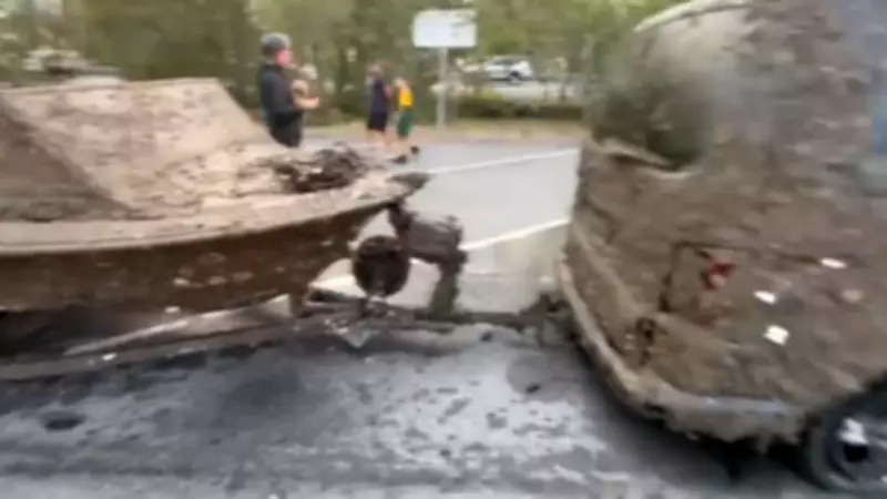 Mystery Van and Boat Recovered from Gold Coast Creek After Two Years Submerged