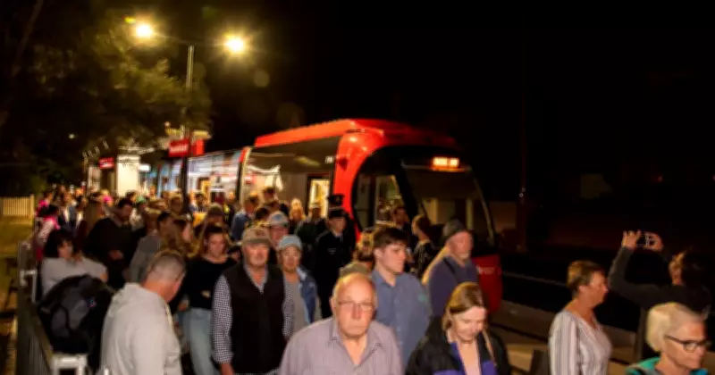 Newcastle Anzac Day Dawn Service: Arrive Early, Dress Warmly at Nobbys