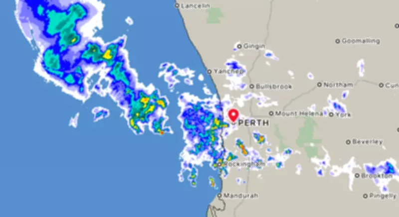 Perth Wakes to Thunderstorms, Rain and Smoke Haze as Weather System Intensifies