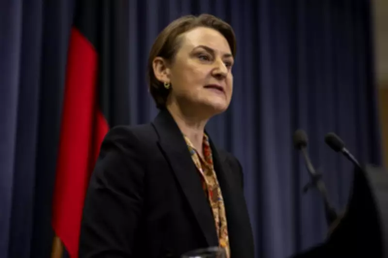 WA's Fuel Crisis: Sanderson's Leadership Test in Energy Portfolio