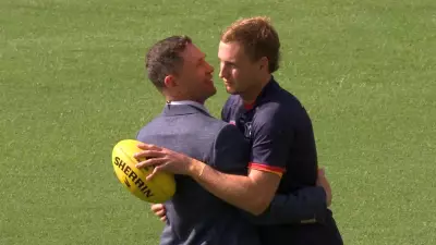 Jordan Dawson shares emotional embrace with Joel Selwood before Crows loss