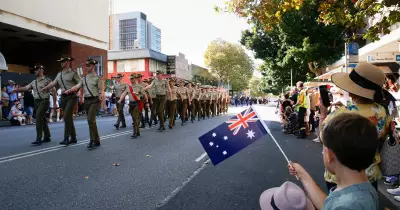 Thousands Honour Veterans at Wollongong 2026 Anzac Day March