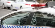 Warrawong police pursuit ends with man fleeing car with child
