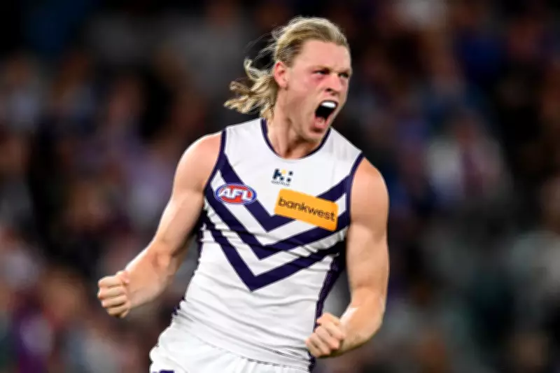 AFL analyst urges Dockers to manage Hayden Young's travel load