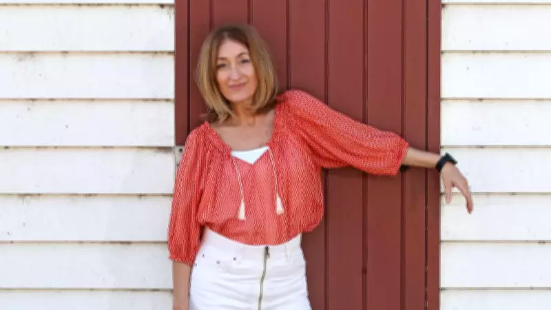 Artist Lida Luciarte Reveals How Painting Calms Her Mind in New Anglesea Exhibition