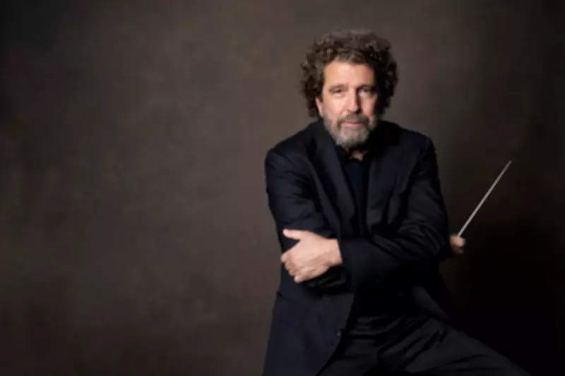 Asher Fisch Returns to WASO for Wagner's The Flying Dutchman