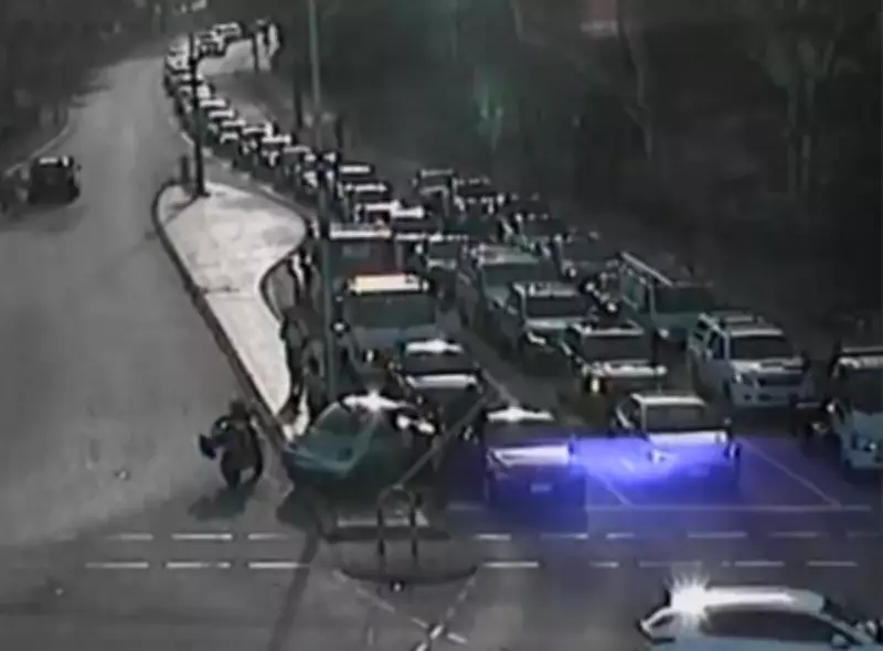 Car Crash into Light Pole Causes Traffic Chaos on Perth Street