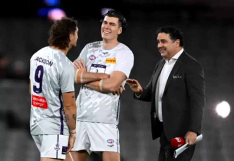 Fremantle Dockers Aim for Seventh Win Against Bulldogs