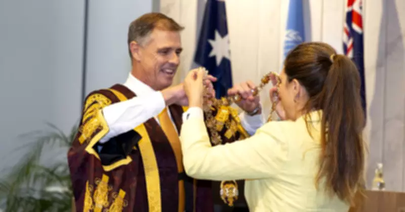 Lord Mayor Gavin Morris Chairs First Meeting, Budget Discussed
