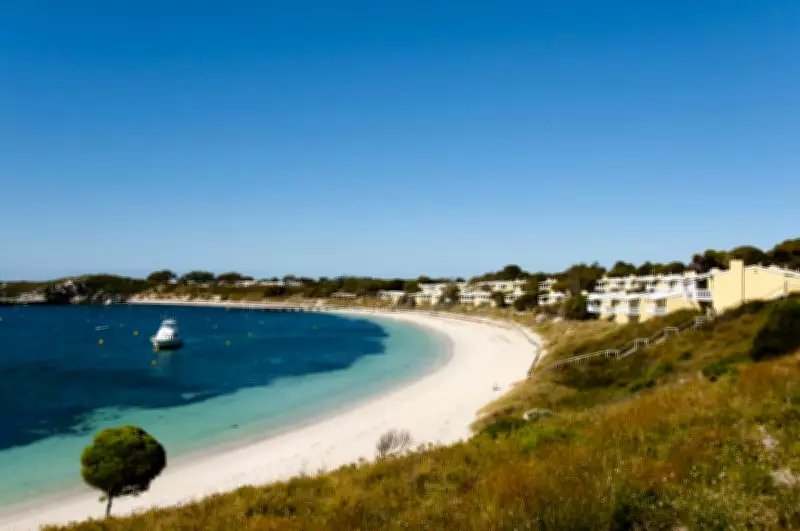 Man rushed to hospital after shark attack at Rottnest Island