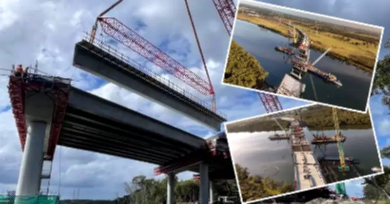 Massive crane completes complex lift on M1 extension to Raymond Terrace