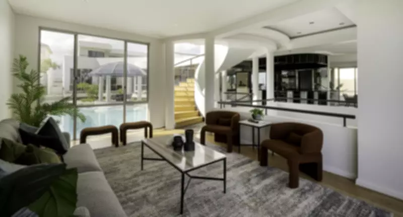 Stunning coastal home with panoramic ocean views in City Beach