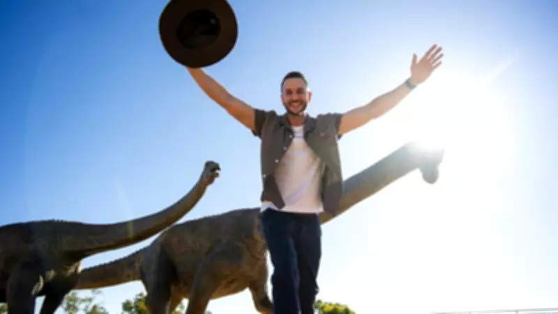 World-leading palaeontologist Dr Dean Lomax arrives in Queensland for Dinosaur Week