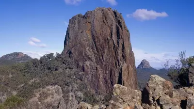 Rock Strike Injures Climber in NSW Warrumbungles Rescue