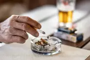WA Health Experts Demand Smoke-Free Pubs and Clubs