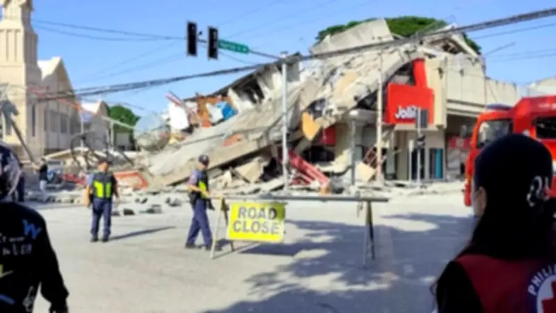 7.8 Magnitude Earthquake Strikes Philippines, Tsunami Warning Issued