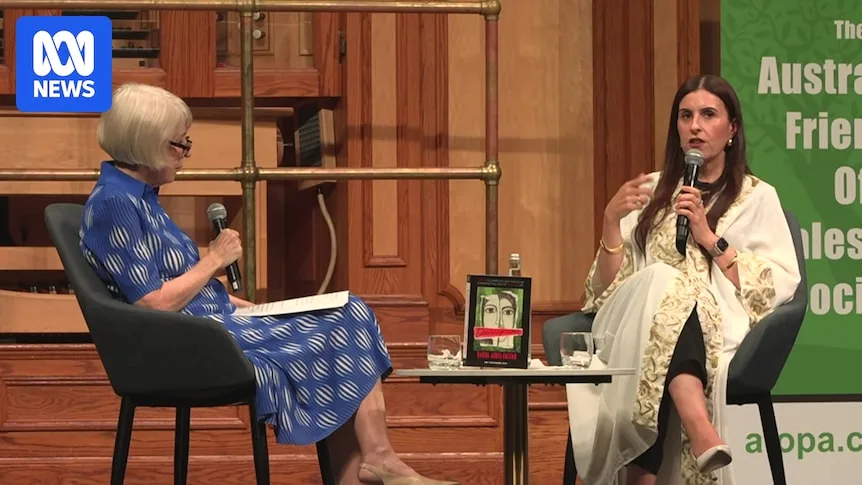 Randa Abdel-Fattah Speaks at Alternative Adelaide Writers' Week Event