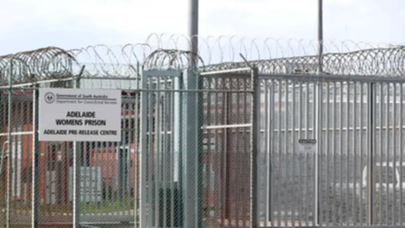 Adelaide Prisoner Escapes, Returns with Alcohol After Two Hours