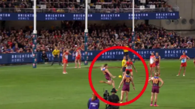 AFL admits umpire error in denying Logan Morris goal after siren