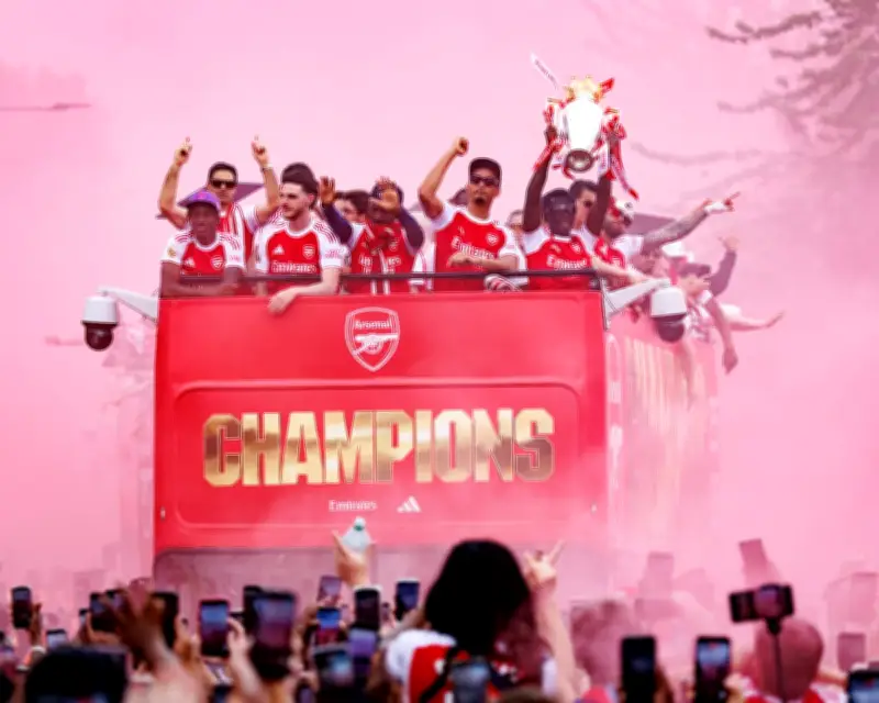 Arsenal’s Premier League Trophy Parade Draws Massive Crowds in London