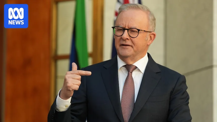 Labor Keeps Options Open for Up to $300 Tax Offset for Workers