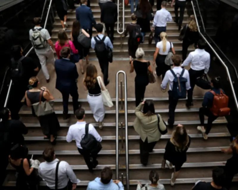 Australia's Net Overseas Migration Drops to 301,000, Lowest Since 2022