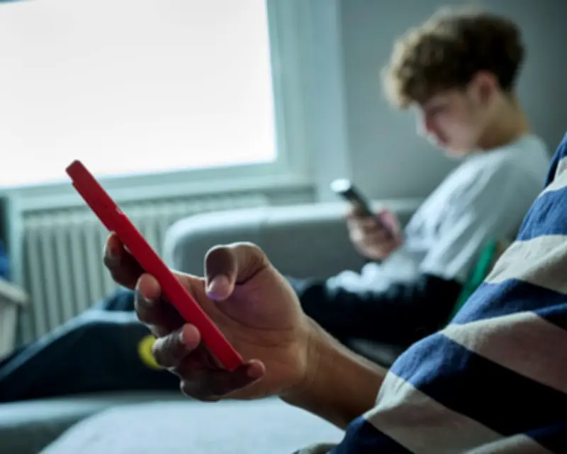 Australia's social media ban for under-16s 'makes no sense'
