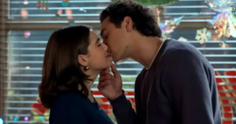 Belmont Cameli and Ella Bright Star in New Series Off Campus