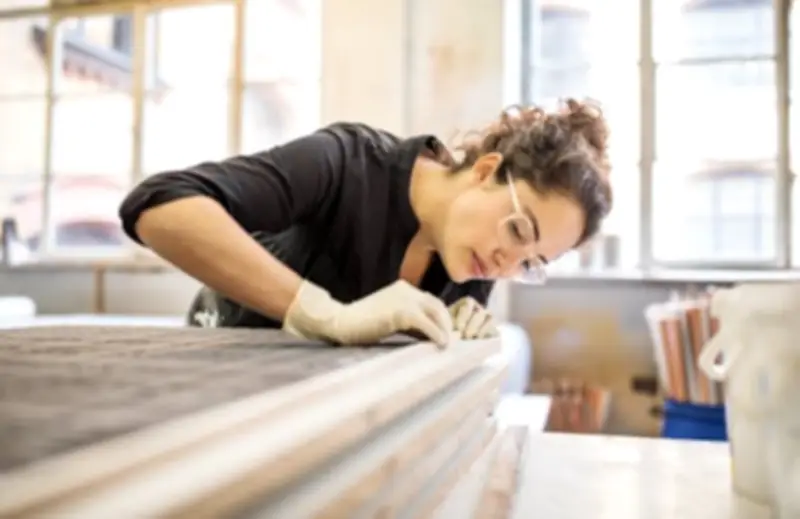 Bending and Walking at Work May Raise Miscarriage Risk, Study Finds
