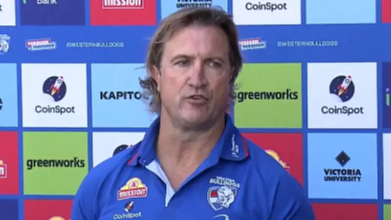 Beveridge Dismisses Trade Speculation Around Bulldogs Star Tim English
