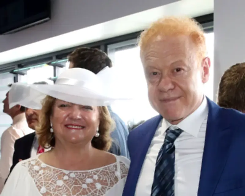 Billionaire Wealth Surges $50k/Minute; Reynolds Repays Expenses