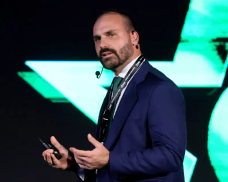Brazilian Court Convicts Eduardo Bolsonaro for US Help to Father Jair