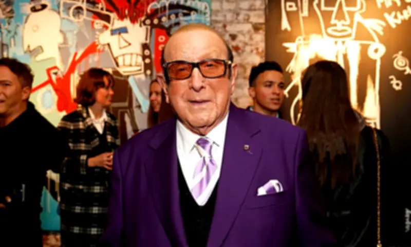 Clive Davis, Music Exec Who Signed Whitney Houston and Springsteen, Dies at 94