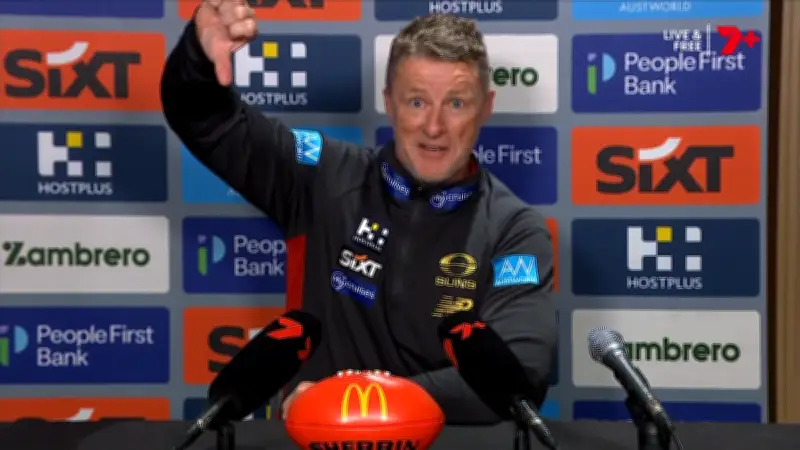 Damien Hardwick likens Geelong crowd to 'Roman Colosseum' after AFL loss