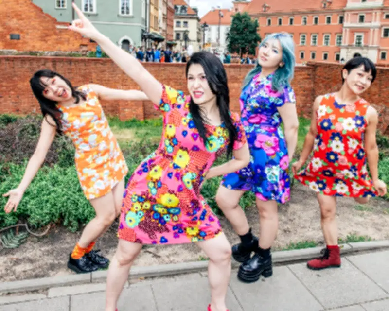 Dave Grohl Joins Japanese Punk Band Otoboke Beaver Onstage