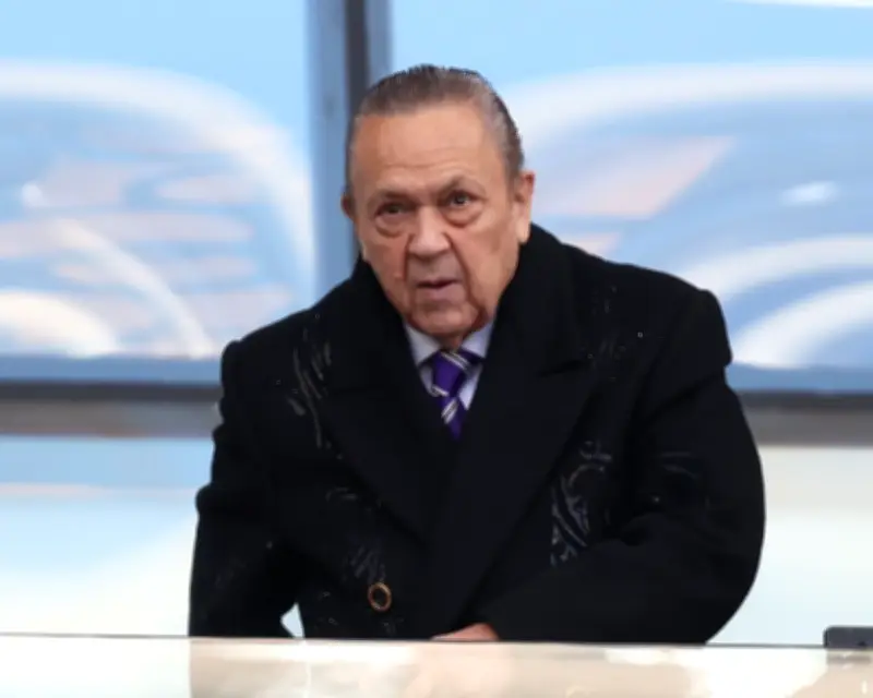 David Sullivan steps down at West Ham to fight false allegations