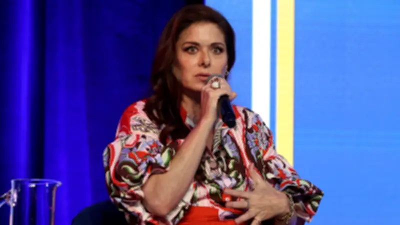 Debra Messing Reveals Cost of Advocacy After October 7 and Bondi Message