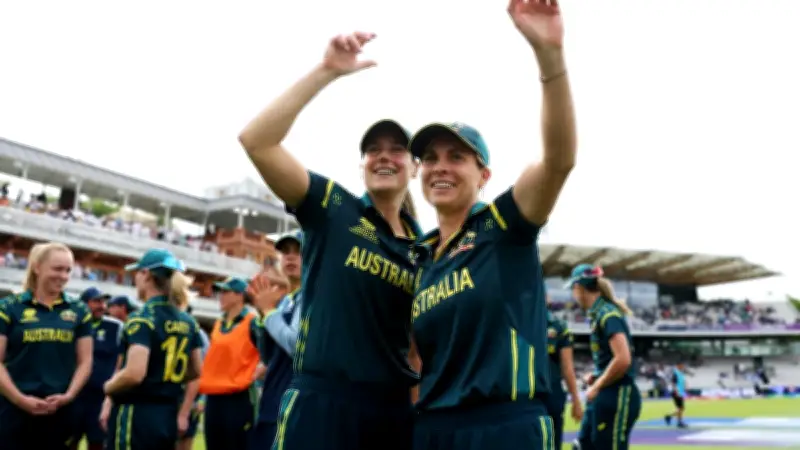 Ellyse Perry Leads Australia to T20 World Cup Semi-Finals with Record Chase Over India