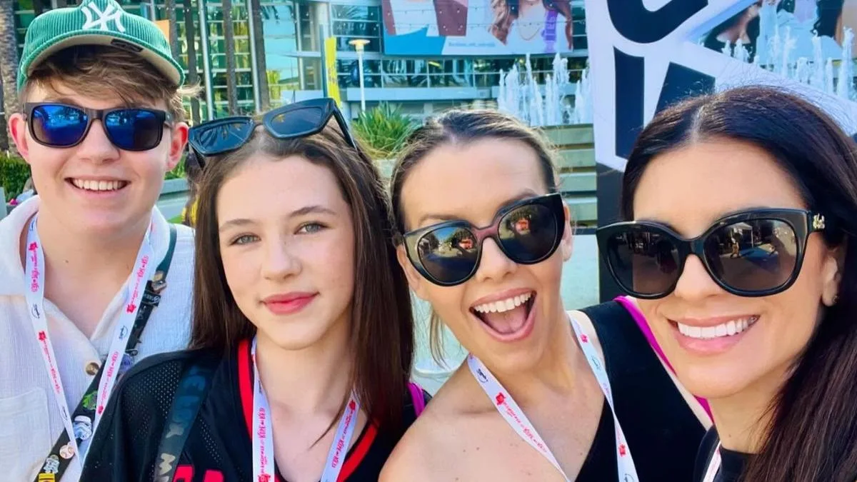 Influencer Family Leaves Australia Over Teen Social Media Ban