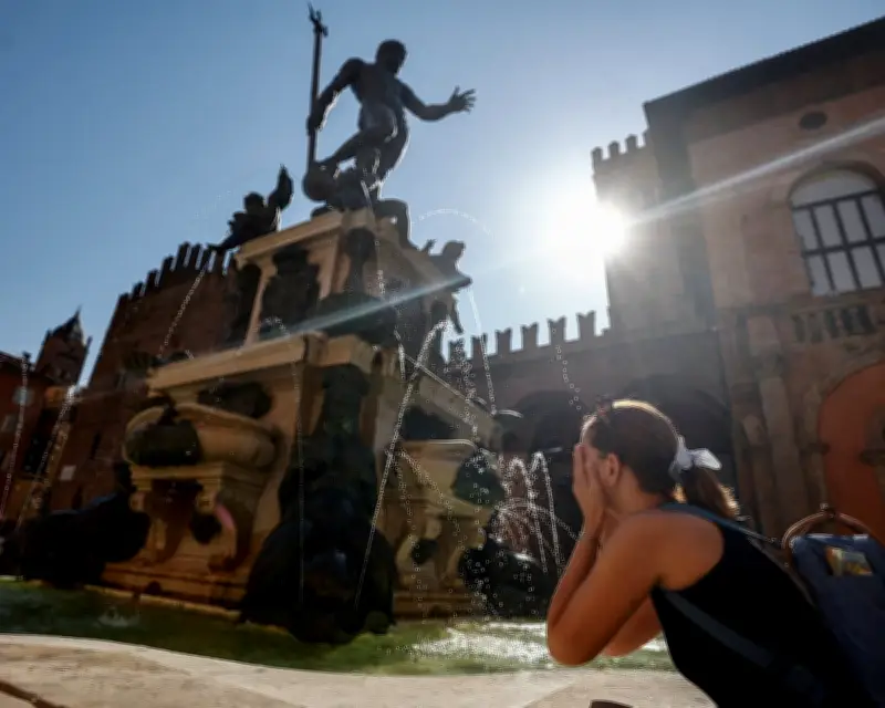 Europe braces for record heatwave as temperatures forecast to reach 44C